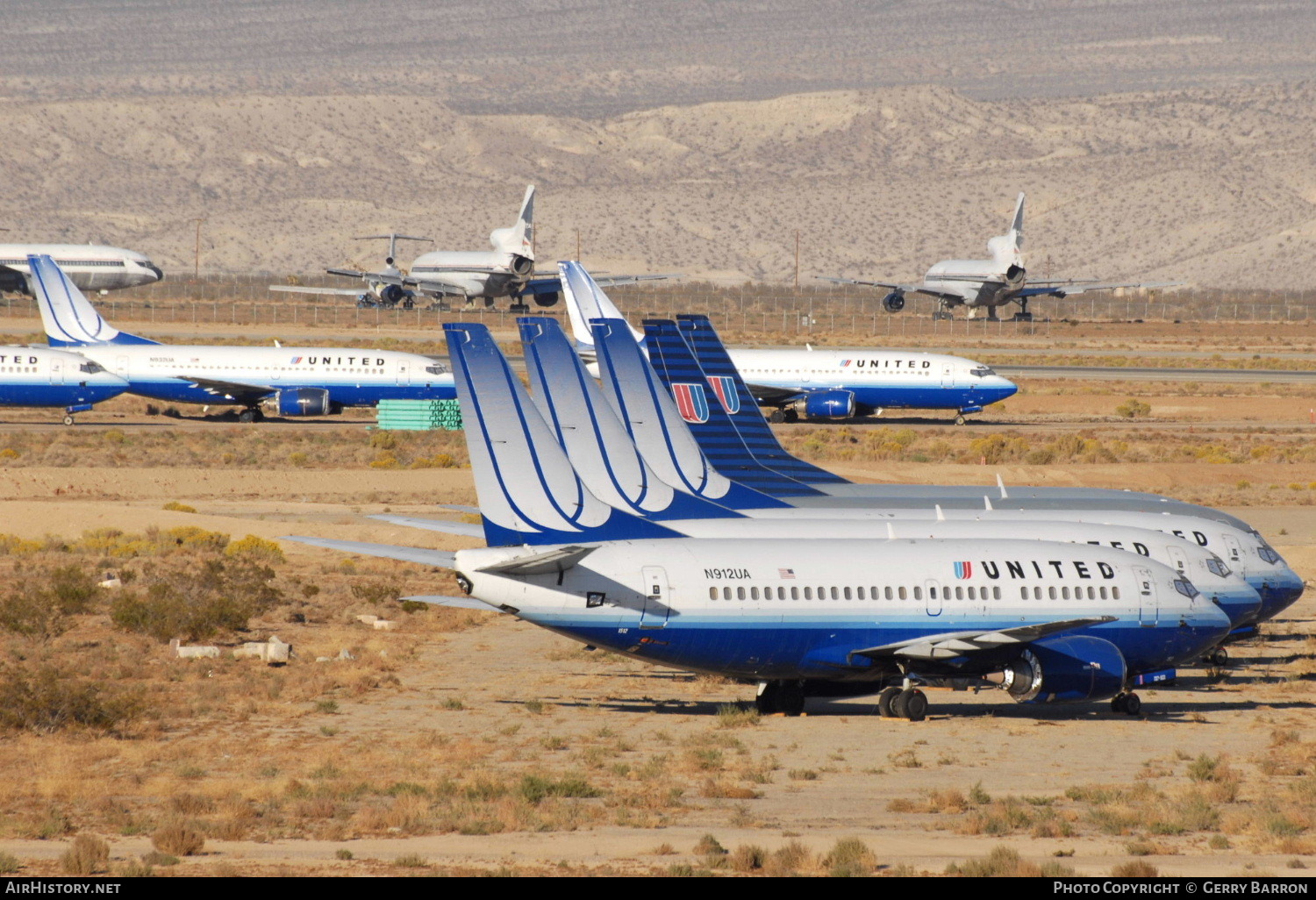 Aircraft Photo of N912UA | Boeing 737-522 | United Airlines | AirHistory.net #82686