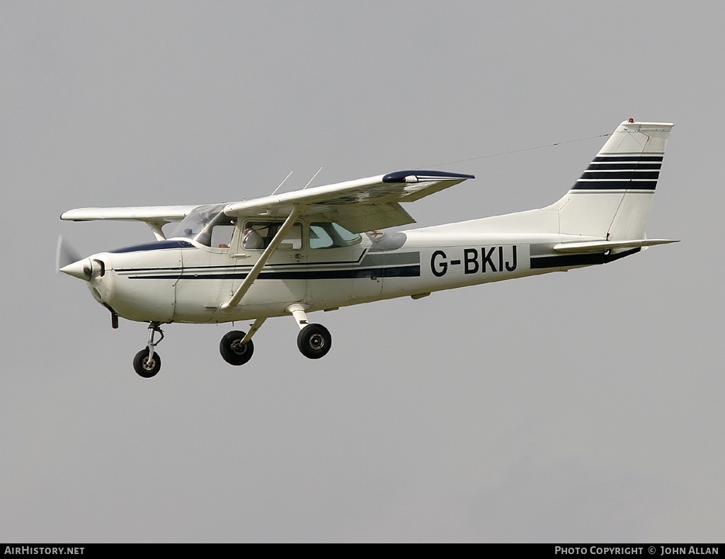 Aircraft Photo of G-BKIJ | Reims F172M | AirHistory.net #82692