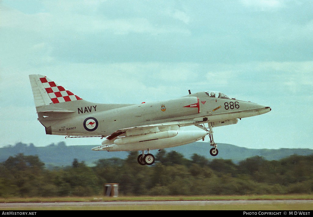 Aircraft Photo of N13-154907 | McDonnell Douglas A-4G Skyhawk | Australia - Navy | AirHistory.net #82695