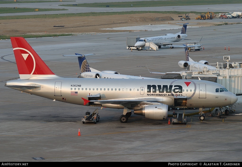 Aircraft Photo of N362NB | Airbus A319-114 | Northwest Airlines | AirHistory.net #82746