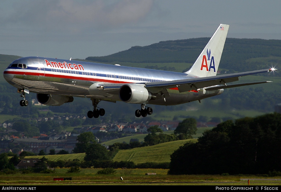 Aircraft Photo of N377AN | Boeing 767-323/ER | American Airlines | AirHistory.net #82796
