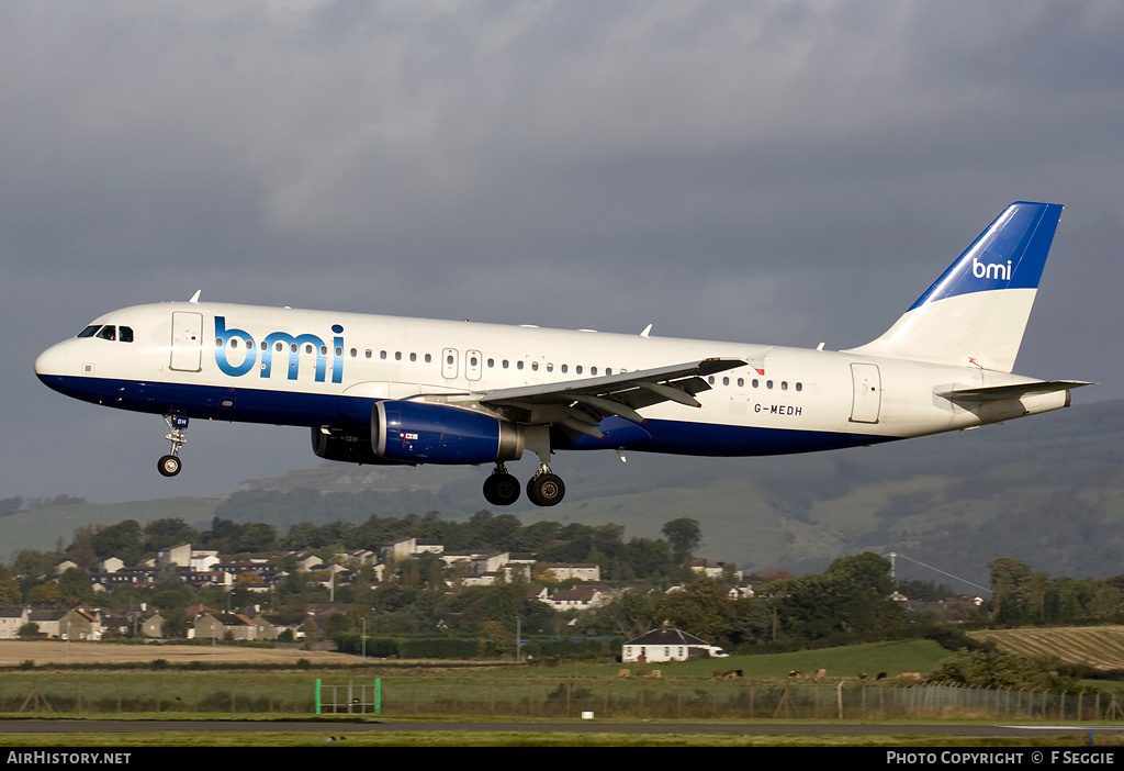 Aircraft Photo of G-MEDH | Airbus A320-232 | BMI - British Midland International | AirHistory.net #83048