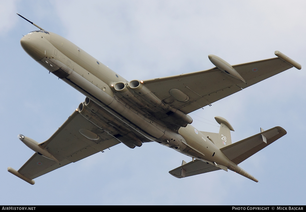 Aircraft Photo of XV226 | Hawker Siddeley Nimrod MR2 | UK - Air Force | AirHistory.net #83102