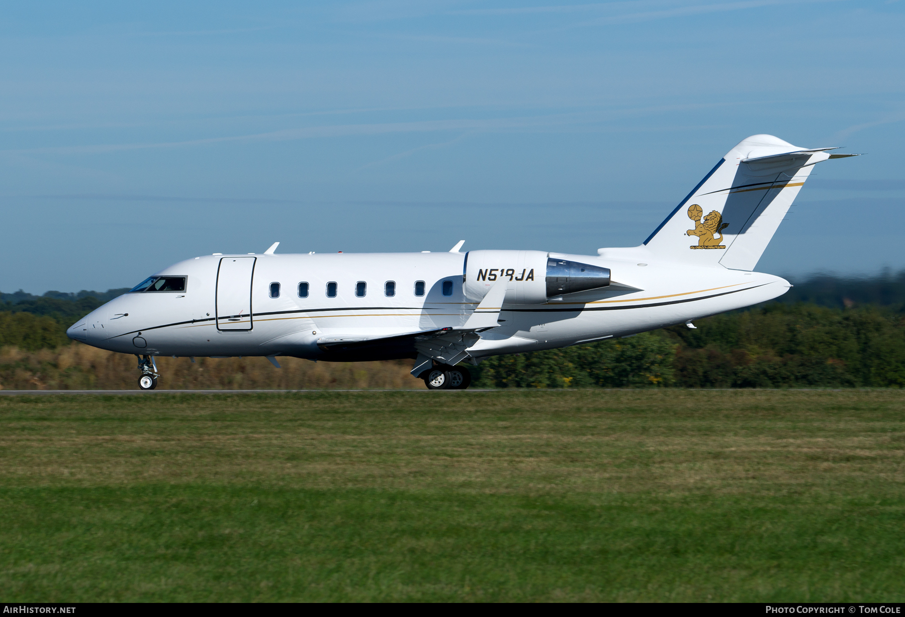 Aircraft Photo of N518JA | Bombardier Challenger 605 (CL-600-2B16) | AirHistory.net #83255