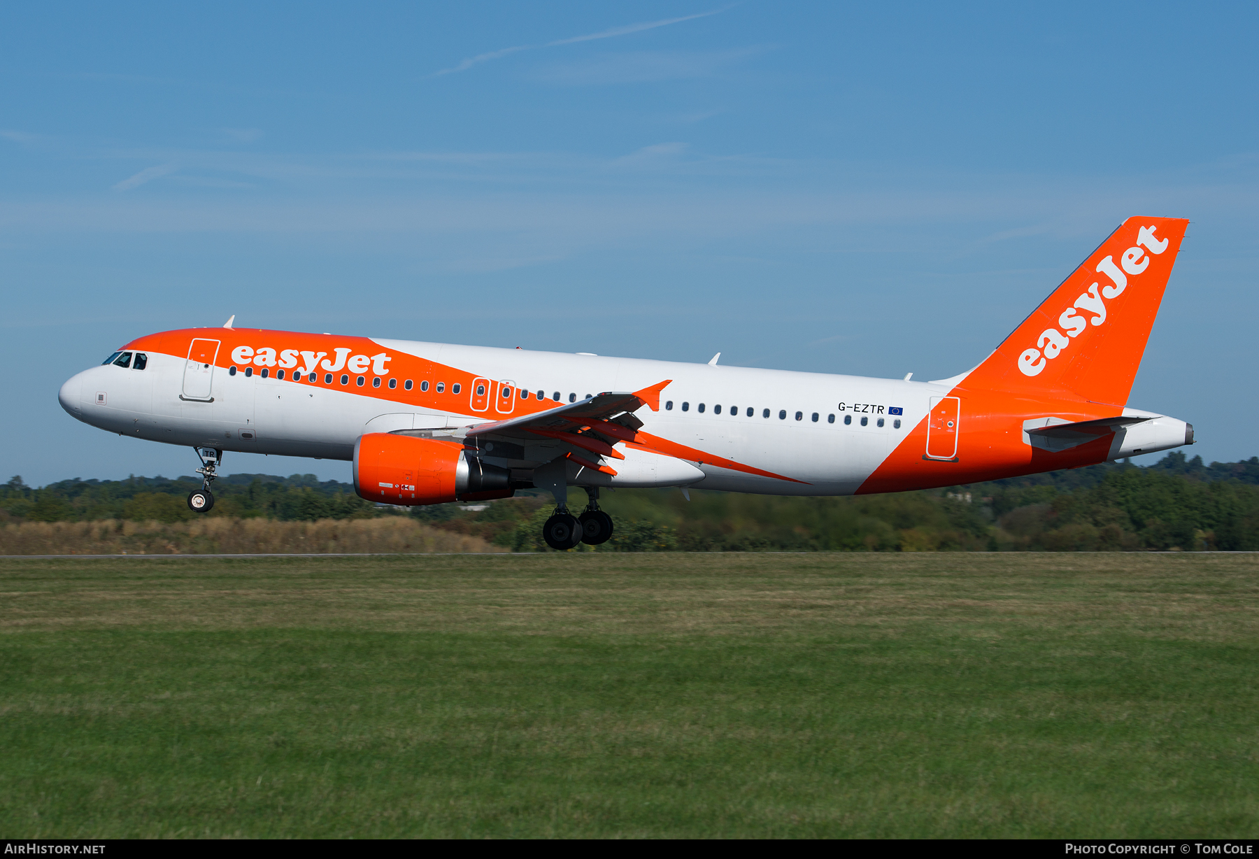 Aircraft Photo of G-EZTR | Airbus A320-214 | EasyJet | AirHistory.net #83263
