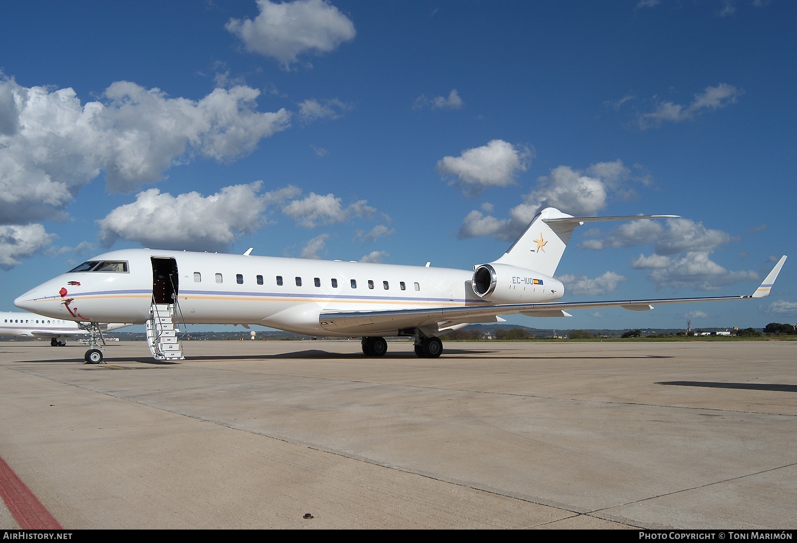 Aircraft Photo of EC-IUQ | Bombardier Global Express (BD-700-1A10) | AirHistory.net #83328