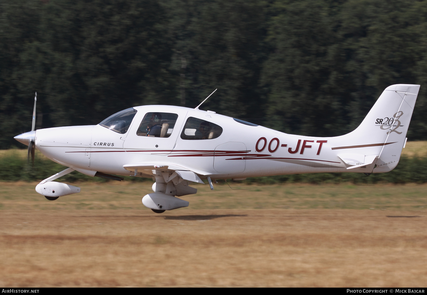 Aircraft Photo of OO-JFT | Cirrus SR-20 G2 | AirHistory.net #83498