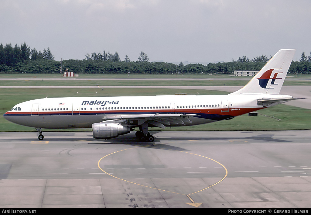 Aircraft Photo of 9M-MHA | Airbus A300B4-203 | Malaysia Airlines | AirHistory.net #83517