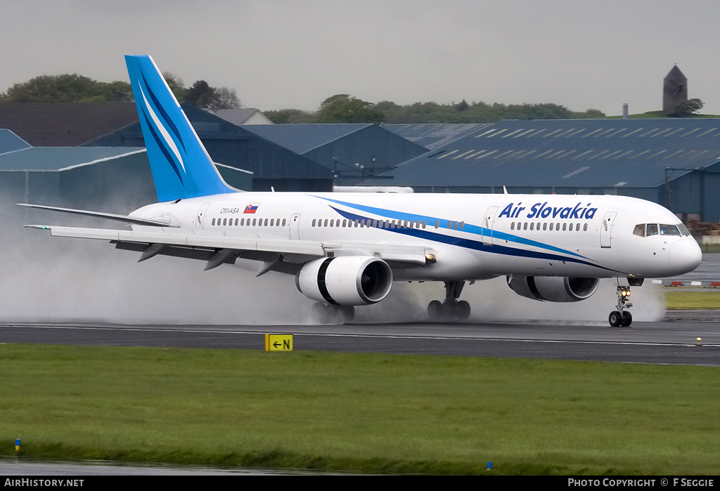 Aircraft Photo of OM-ASA | Boeing 757-236 | Air Slovakia | AirHistory.net #83541