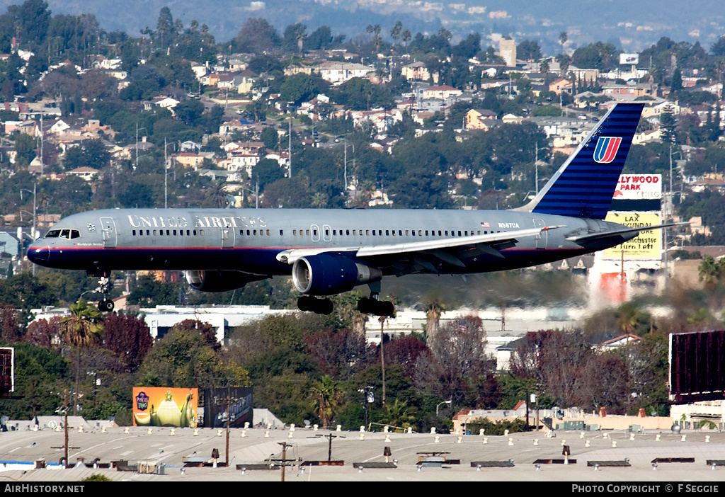 Aircraft Photo of N587UA | Boeing 757-222 | United Airlines | AirHistory.net #83661