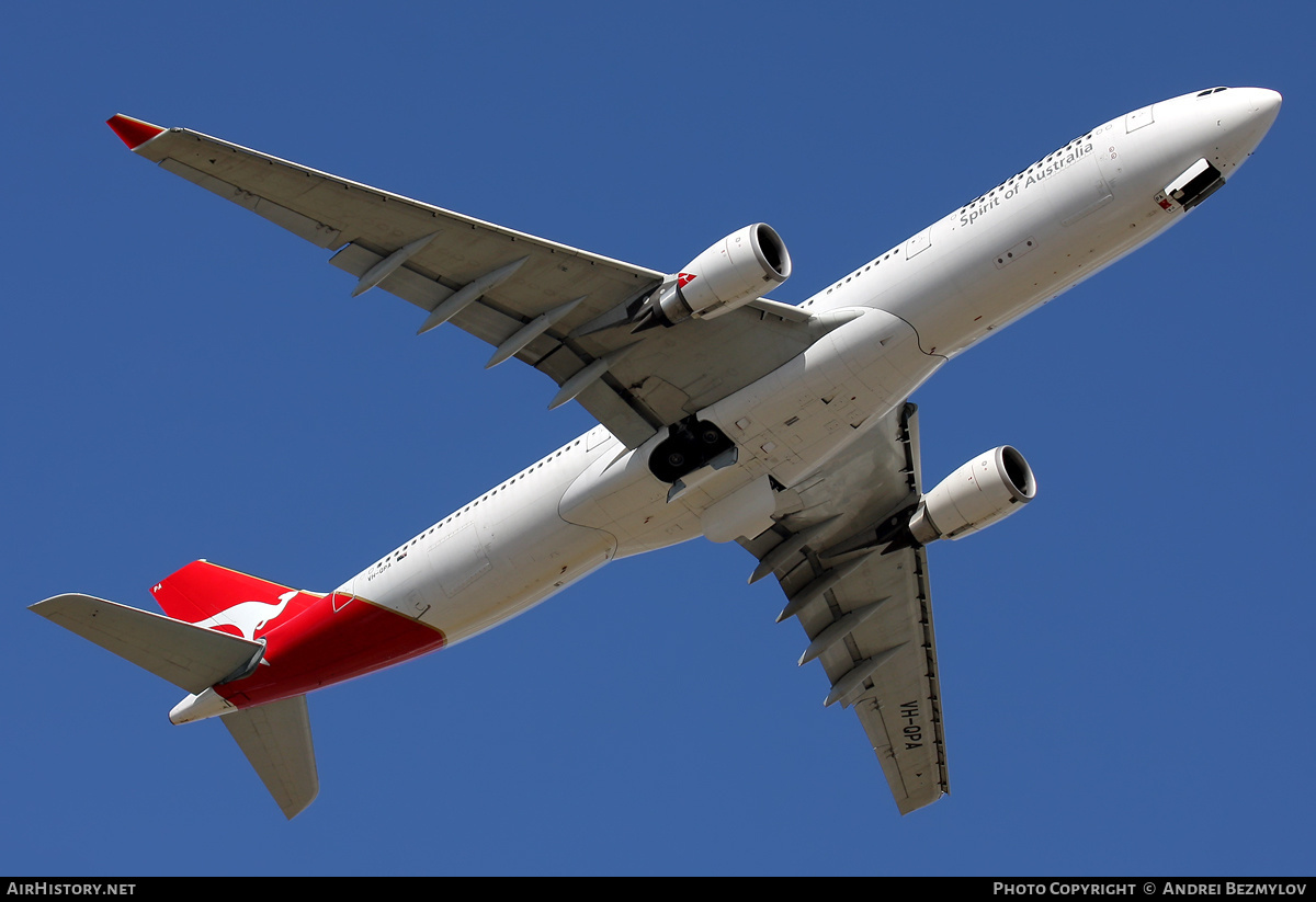Aircraft Photo of VH-QPA | Airbus A330-303 | Qantas | AirHistory.net #83831