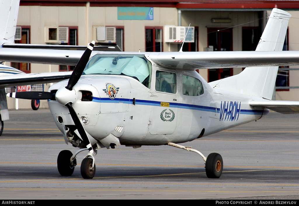 Aircraft Photo of VH-ROH | Cessna 210L Centurion | Des's Cabs | AirHistory.net #83919
