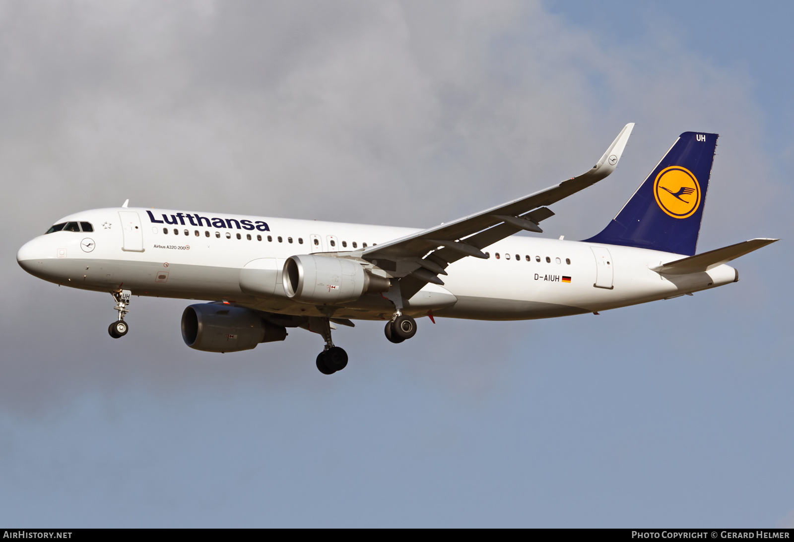 Aircraft Photo of D-AIUH | Airbus A320-214 | Lufthansa | AirHistory.net #83923
