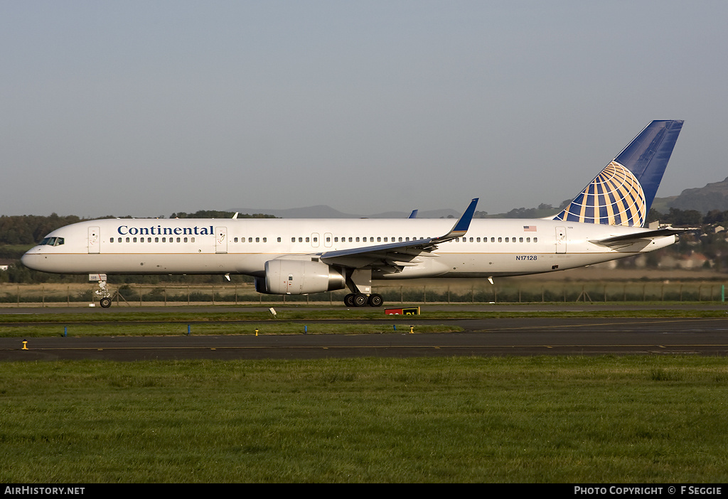 Aircraft Photo of N17128 | Boeing 757-224 | Continental Airlines | AirHistory.net #84034