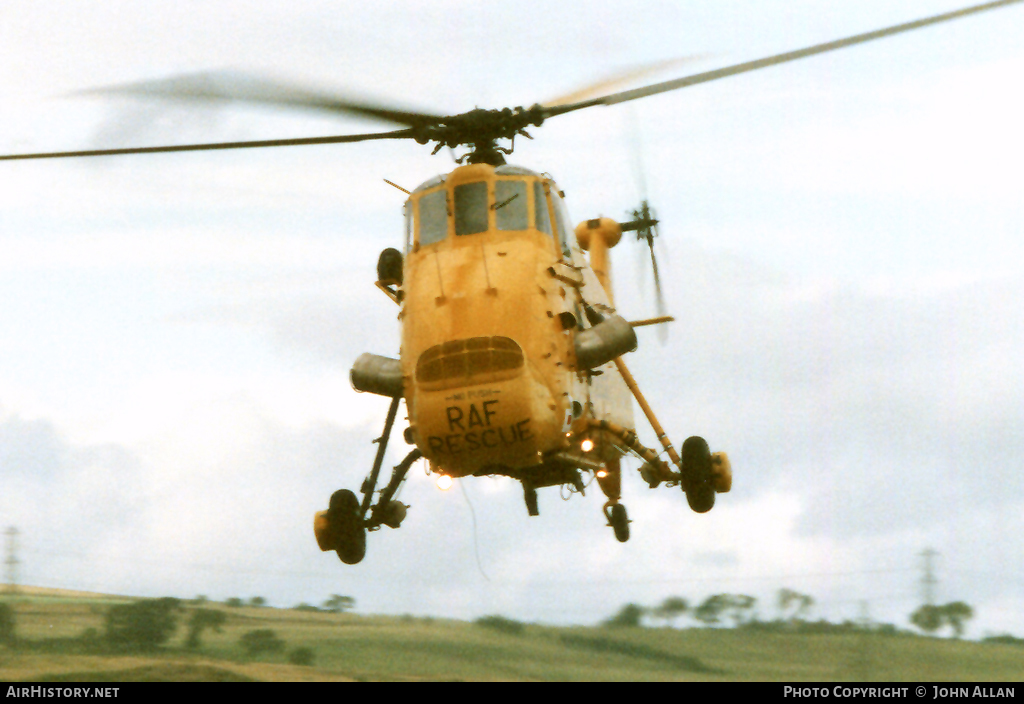 Aircraft Photo of XR588 | Westland WS-58 Wessex HAR.2 | UK - Air Force | AirHistory.net #84278