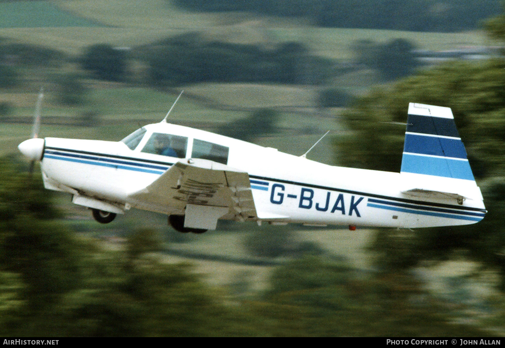Aircraft Photo of G-BJAK | Mooney M-20C Mark 21 | AirHistory.net #84340
