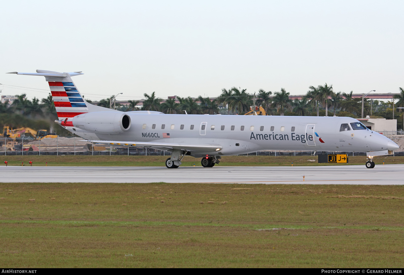 Aircraft Photo of N660CL | Embraer ERJ-145LR (EMB-145LR) | American Eagle | AirHistory.net #84440