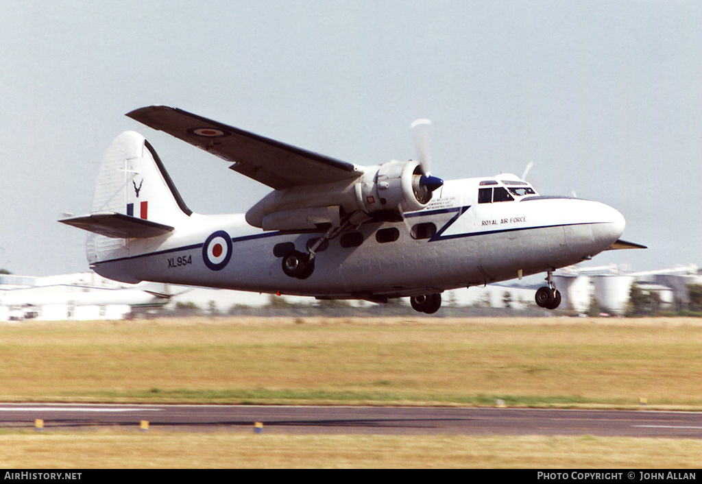 Aircraft Photo of G-BXES / XL954 | Hunting Percival P.66 Pembroke C.1 | UK - Air Force | AirHistory.net #84481