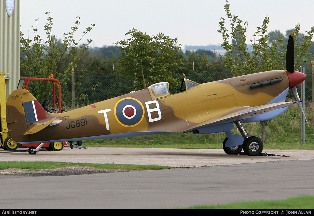 Aircraft Photo of G-LFVC / JG891 | Supermarine 349 Spitfire LF5C | UK - Air Force | AirHistory.net #84551