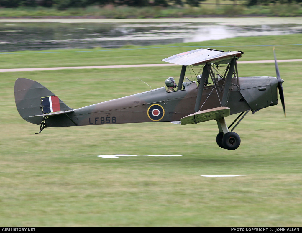 Aircraft Photo of G-BLUZ / LF858 | De Havilland D.H. 82B Queen Bee | UK - Air Force | AirHistory.net #84575