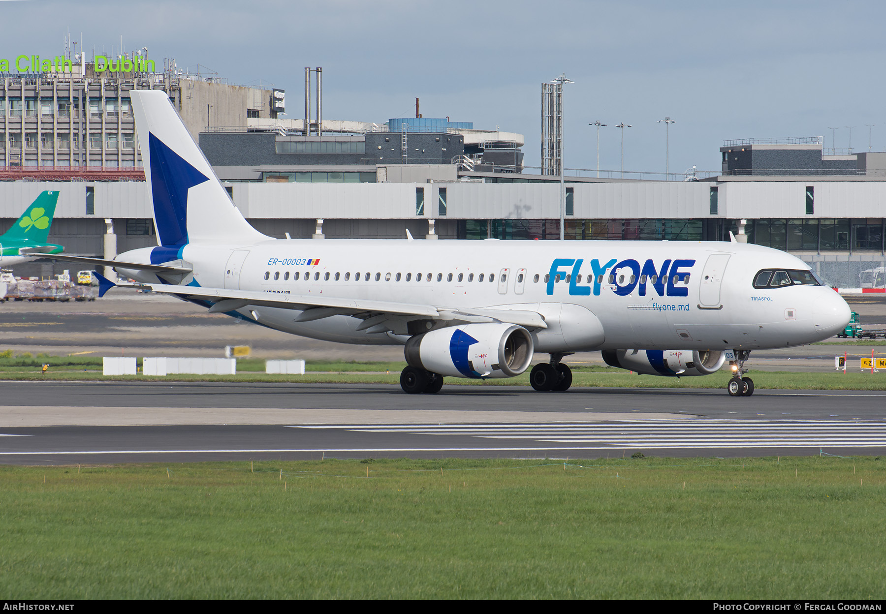 Aircraft Photo of ER-00003 | Airbus A320-232 | FlyOne | AirHistory.net #84595