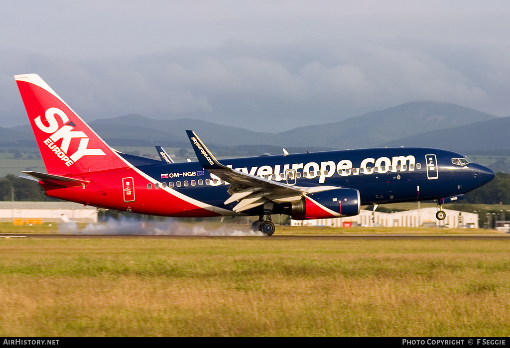 Aircraft Photo of OM-NGB | Boeing 737-76N | SkyEurope Airlines | AirHistory.net #84617