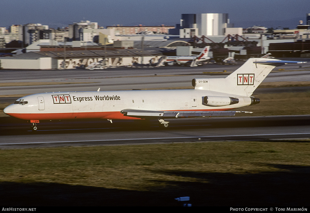 Aircraft Photo of OY-SEW | Boeing 727-287/Adv(F) | TNT Express | AirHistory.net #84698