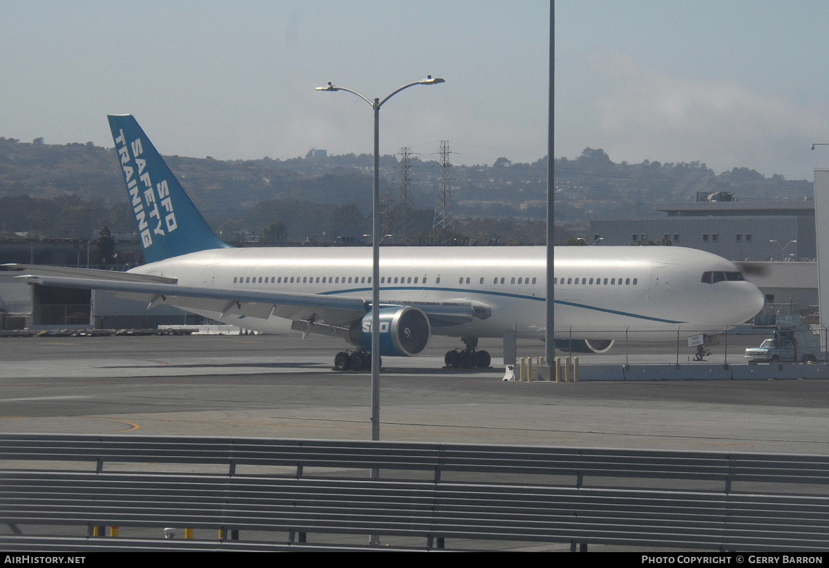 Aircraft Photo of JA8275 | Boeing 767-381 | AirHistory.net #84759