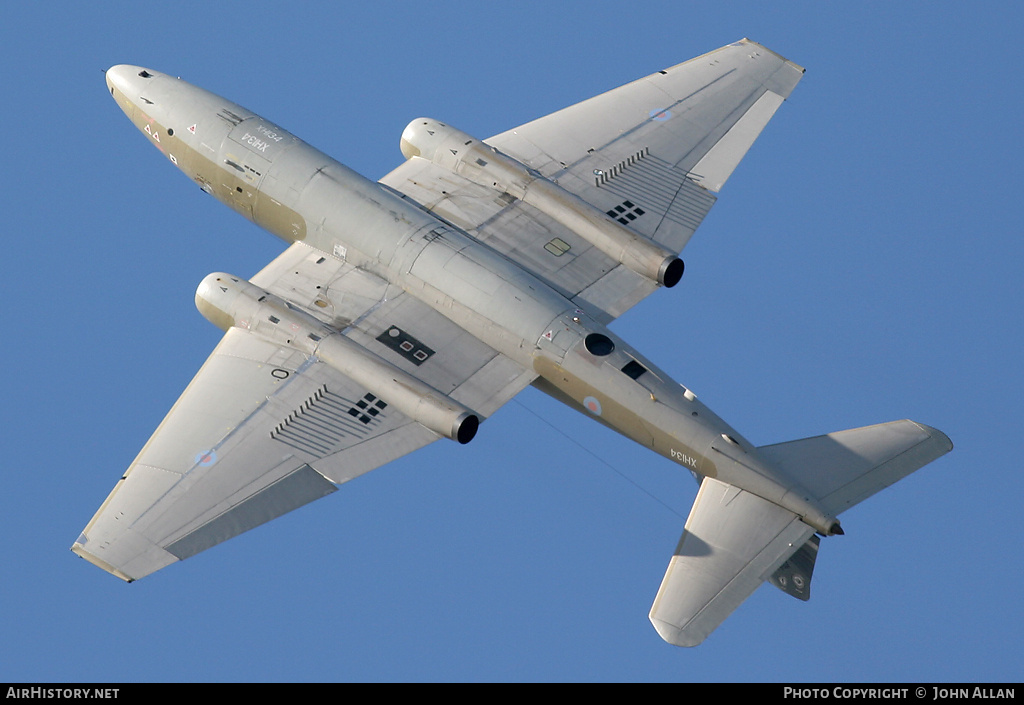 Aircraft Photo of XH134 | English Electric Canberra PR9 | UK - Air Force | AirHistory.net #84810