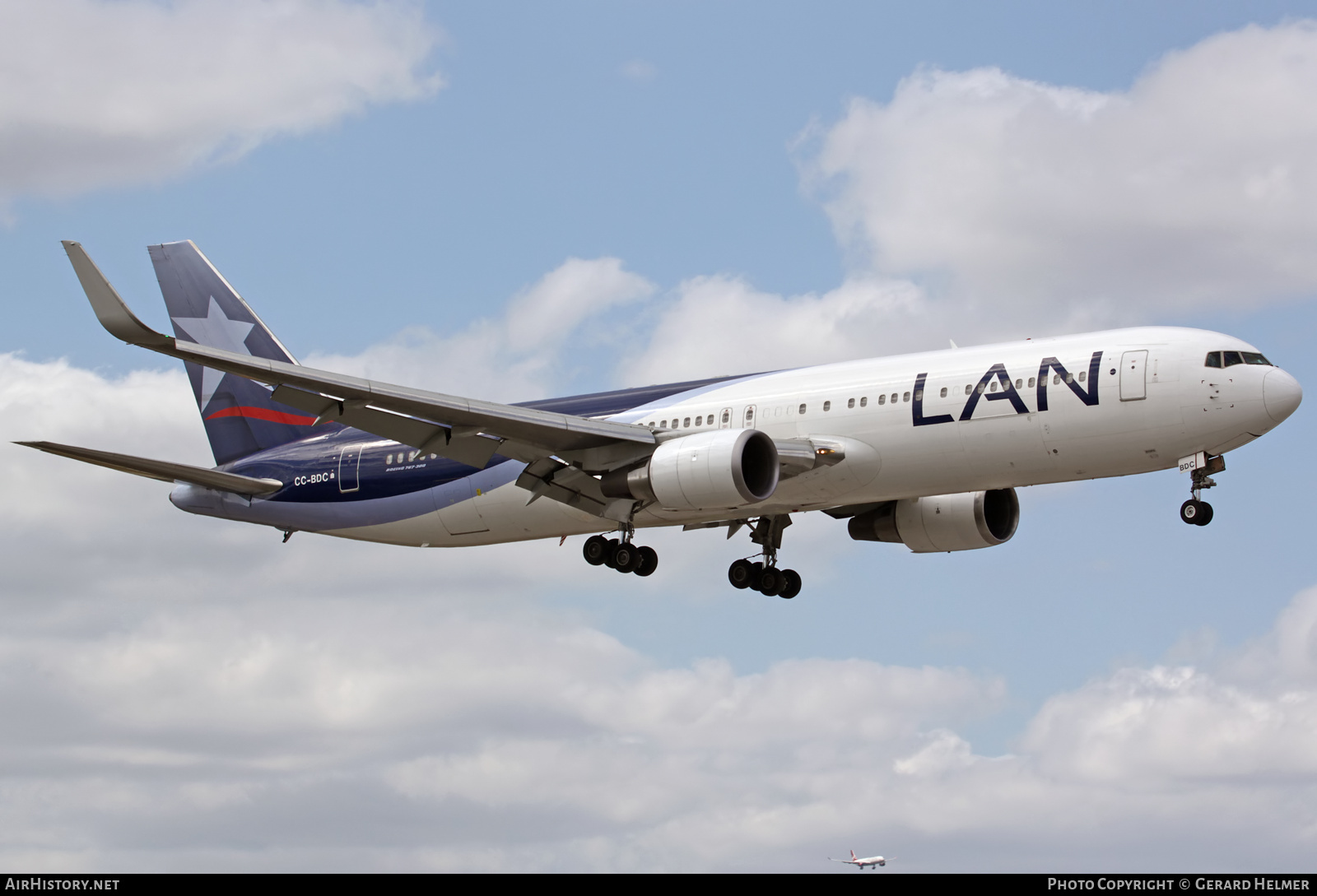 Aircraft Photo of CC-BDC | Boeing 767-316/ER | LAN Airlines - Línea Aérea Nacional | AirHistory.net #84977