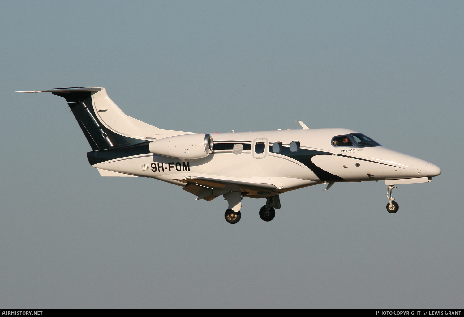 Aircraft Photo of 9H-FOM | Embraer EMB-500 Phenom 100 | AirHistory.net #85005