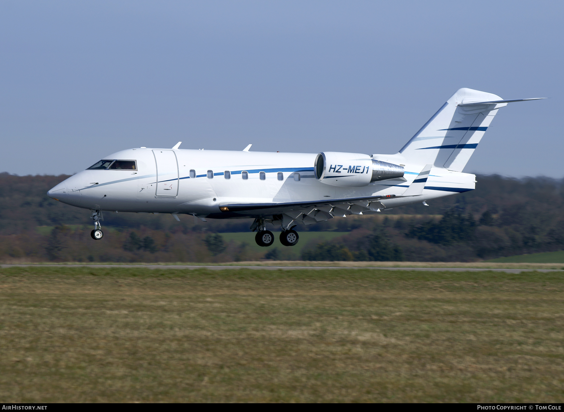 Aircraft Photo of HZ-MEJ1 | Canadair Challenger 604 (CL-600-2B16) | AirHistory.net #85062