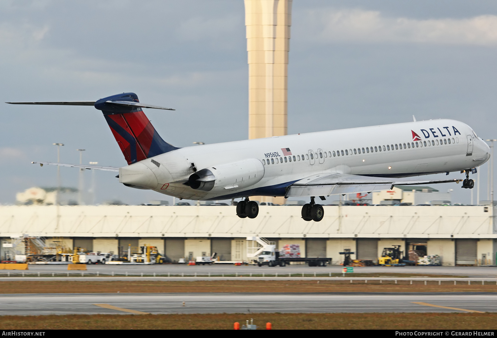 Aircraft Photo of N956DL | McDonnell Douglas MD-88 | Delta Air Lines | AirHistory.net #85081