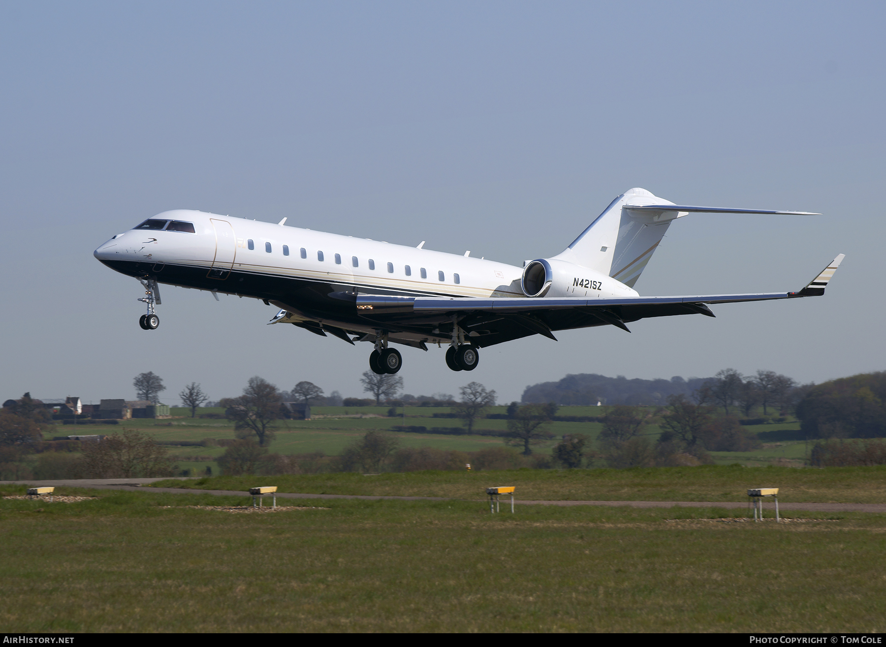 Aircraft Photo of N421SZ | Bombardier Global Express (BD-700-1A10) | AirHistory.net #85152