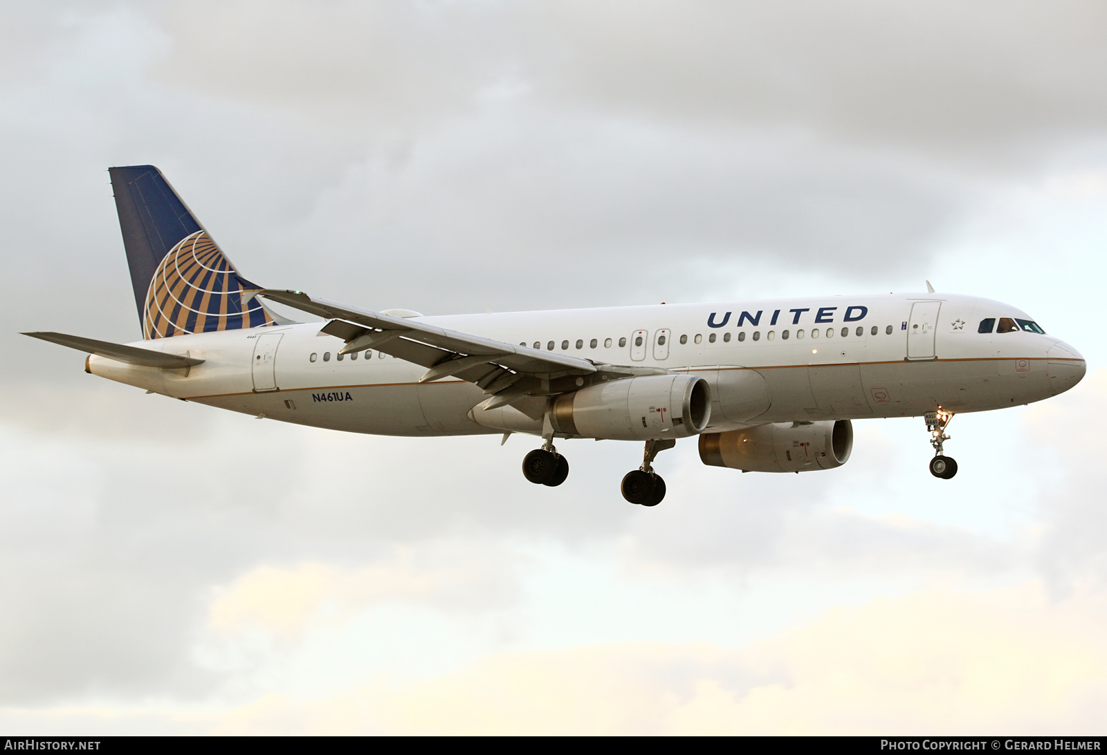 Aircraft Photo of N461UA | Airbus A320-232 | United Airlines | AirHistory.net #85236