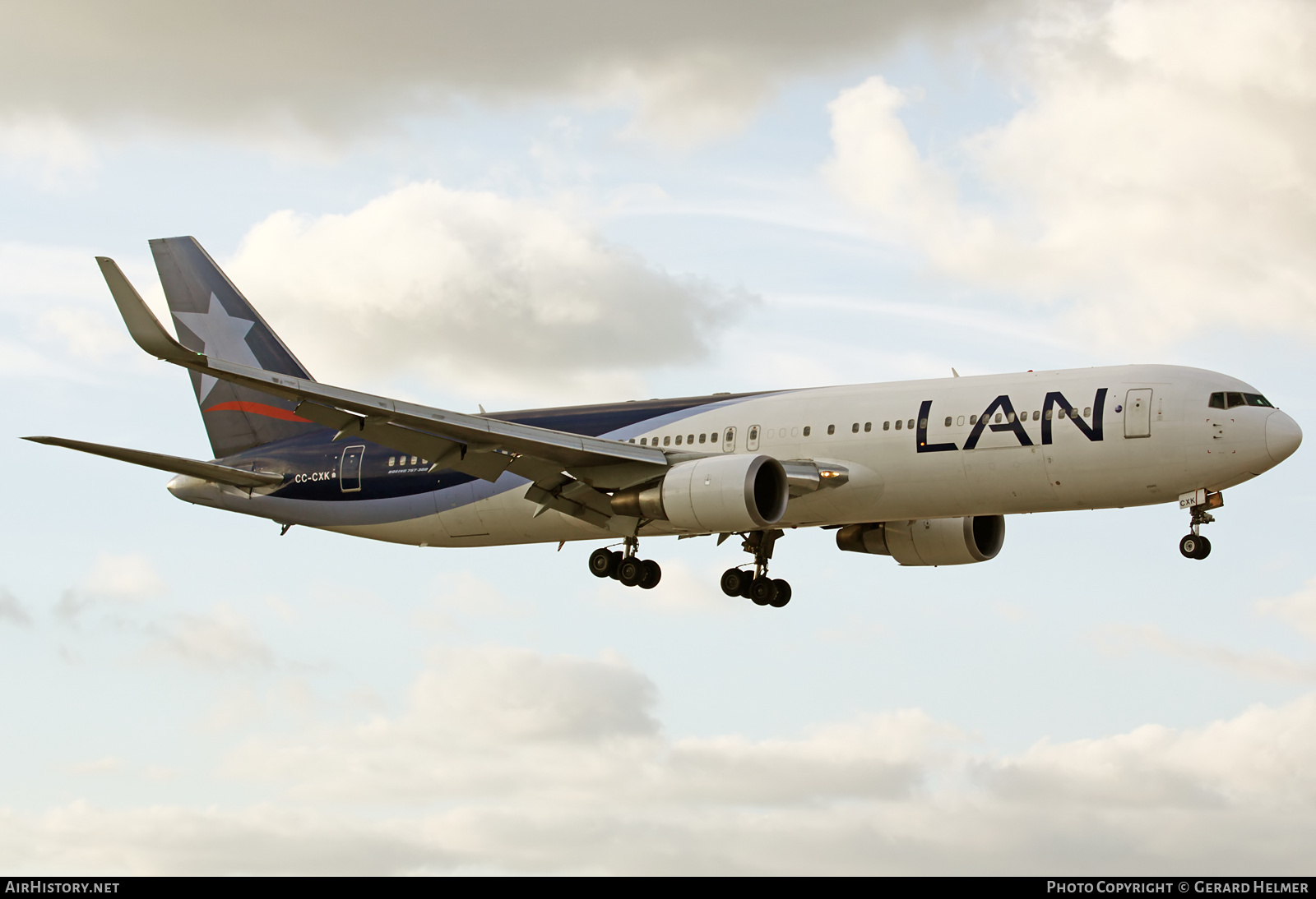 Aircraft Photo of CC-CXK | Boeing 767-316/ER | LAN Airlines - Línea Aérea Nacional | AirHistory.net #85241