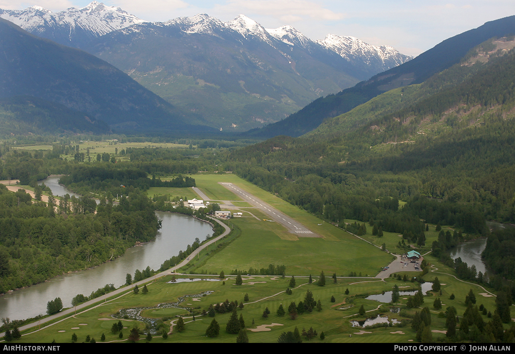 Airport photo of Pemberton (CYPS) in British Columbia, Canada | AirHistory.net #85368