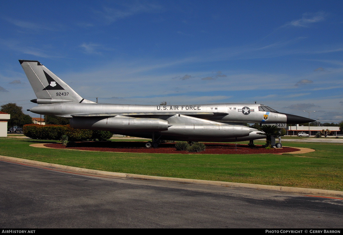 Aircraft Photo of 59-2437 / 92437 | Convair B-58A Hustler | USA - Air Force | AirHistory.net #85667