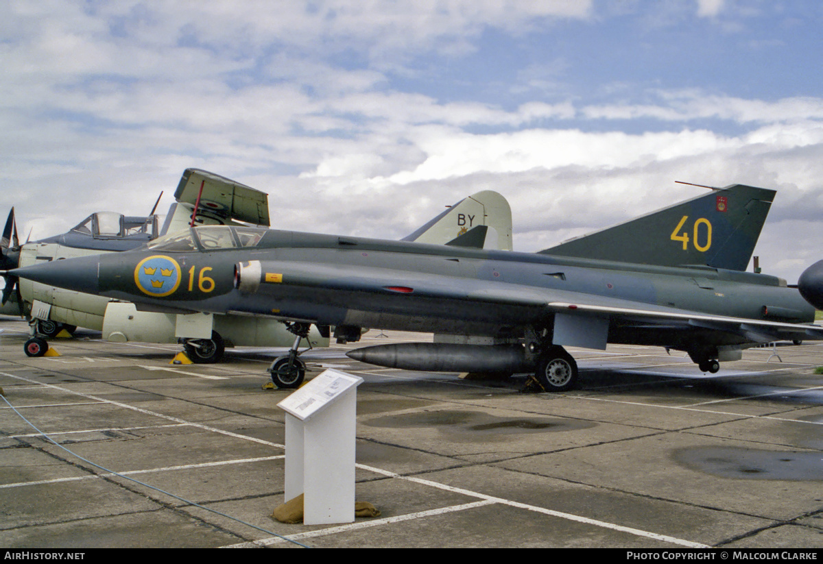 Aircraft Photo of 35075 | Saab J35A Draken | Sweden - Air Force | AirHistory.net #85858