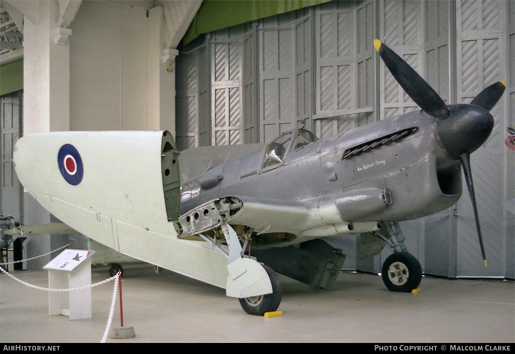 Aircraft Photo of Z2033 | Fairey Firefly TT1 | UK - Navy | AirHistory.net #86391