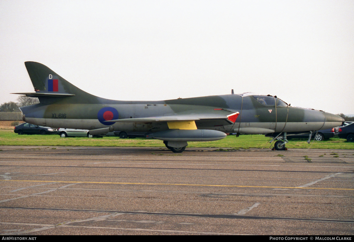 Aircraft Photo of G-BWIE / XL616 | Hawker Hunter T7A | UK - Air Force | AirHistory.net #86412