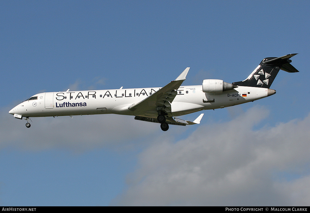 Aircraft Photo of D-ACPT | Bombardier CRJ-701ER (CL-600-2C10) | Lufthansa | AirHistory.net #86435