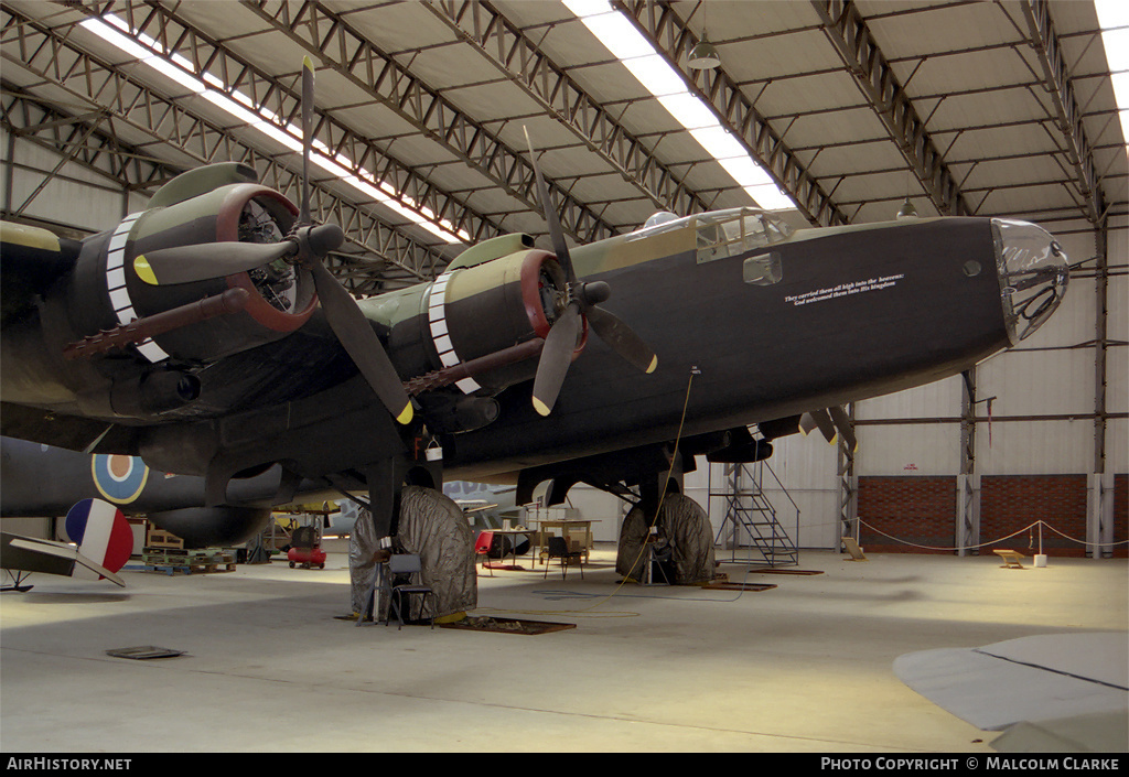 Aircraft Photo of LV907 | Handley Page HP-59 Halifax B2 | UK - Air Force | AirHistory.net #86537