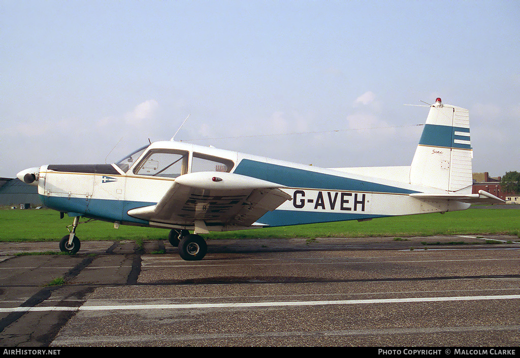 Aircraft Photo of G-AVEH | SIAI-Marchetti S-205-20R | AirHistory.net #86611