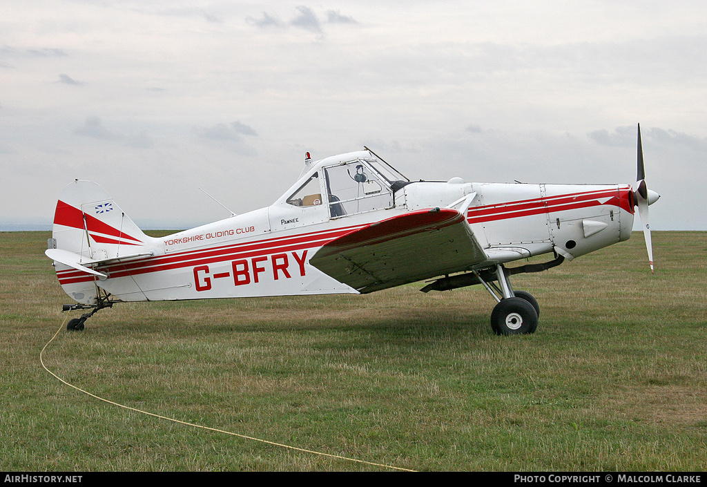 Aircraft Photo of G-BFRY | Piper PA-25-260 Pawnee | Yorkshire Gliding Club | AirHistory.net #86737