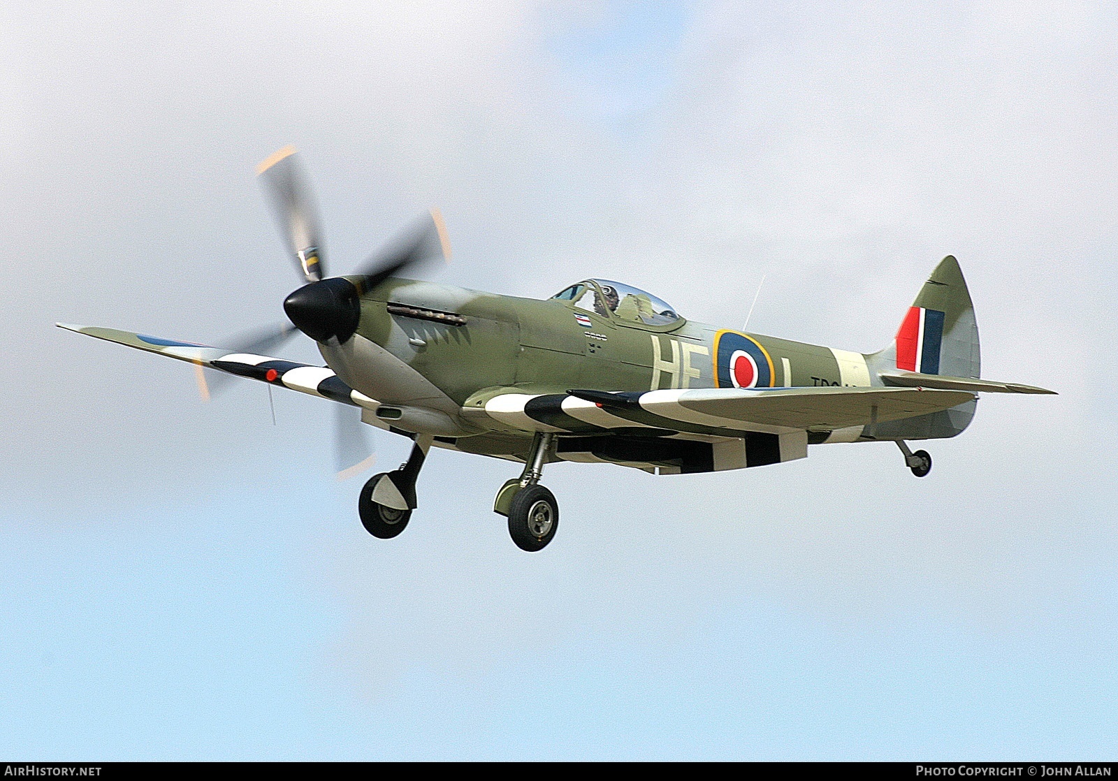 Aircraft Photo of G-OXVI / TD248 | Supermarine 361 Spitfire LF16E | UK - Air Force | AirHistory.net #86793