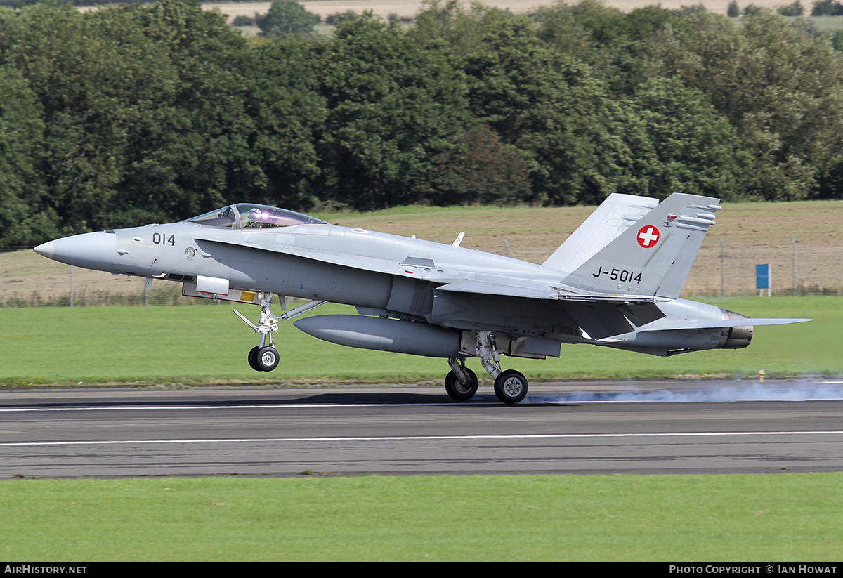 Aircraft Photo of J-5014 | McDonnell Douglas F/A-18C Hornet | Switzerland - Air Force | AirHistory.net #87050