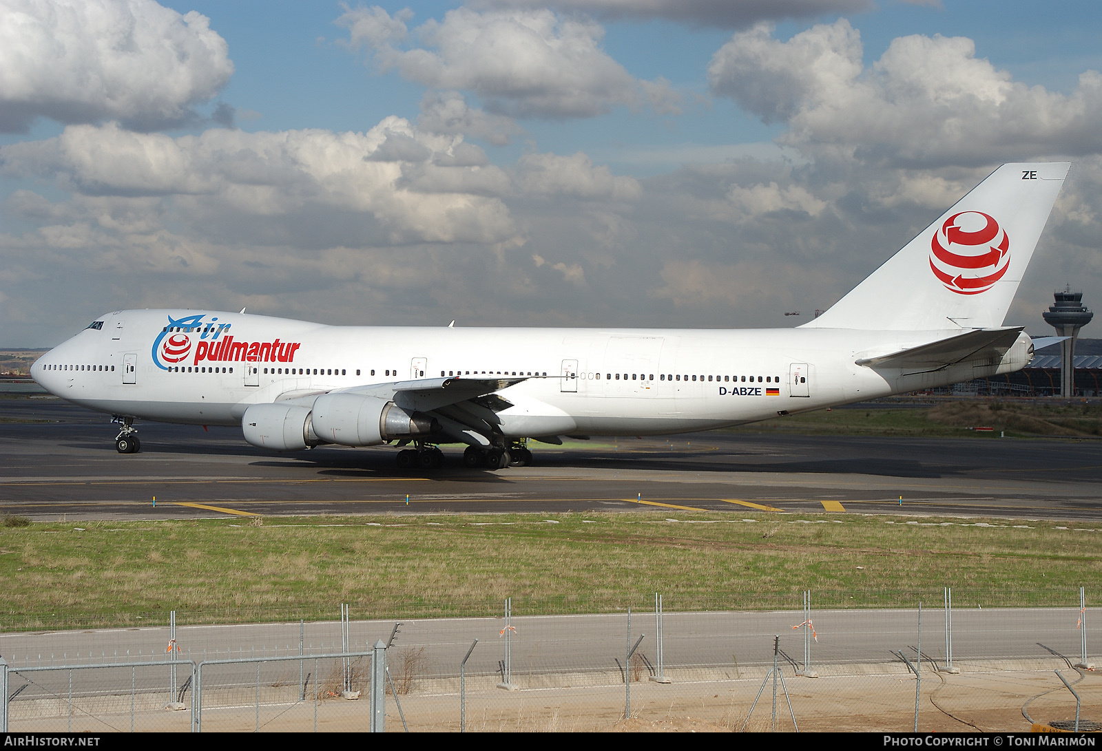 Aircraft Photo of D-ABZE | Boeing 747-230BM | Air Pullmantur | AirHistory.net #87092