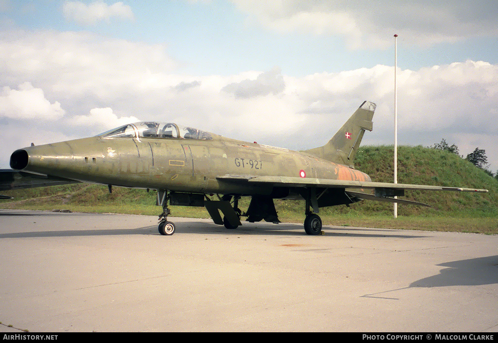 Aircraft Photo of GT-927 | North American TF-100F Super Sabre | Denmark - Air Force | AirHistory.net #87168