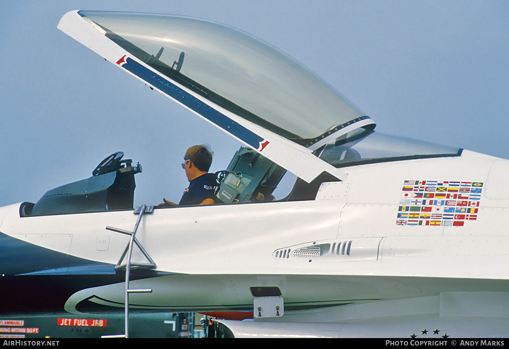 Aircraft Photo of 81-0683 | General Dynamics F-16A Fighting Falcon | USA - Air Force | AirHistory.net #87437